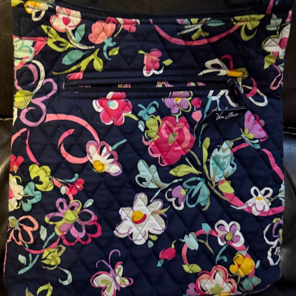 Vera Bradley Crossbody Bag Ribbon Hipster Pattern Navy Floral Retired Pattern
